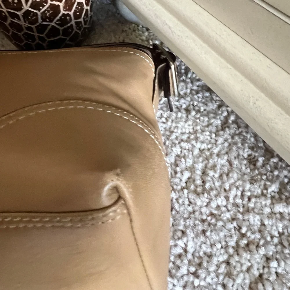 Coach Handbag - Picture 6 of 10